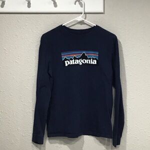 Patagonia Kids' Long-Sleeved P-6 Logo T-Shirt Crew Neck Navy Organic Cotton XXL